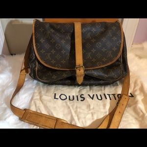 LOUIS VUITTON SAUMUR 30 MESSENGER BAG (AUTHENTIC)